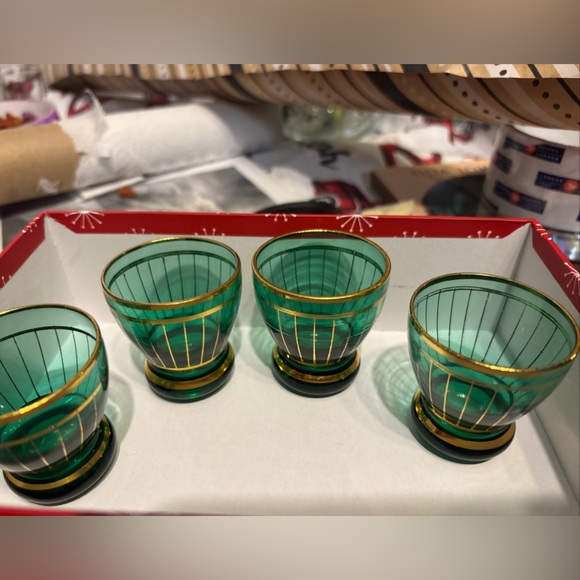 Vintage Art Deco Green and Gold Cordial, Shot Liqueur Glasses 1960s Set Of 4 - Picture 2 of 2
